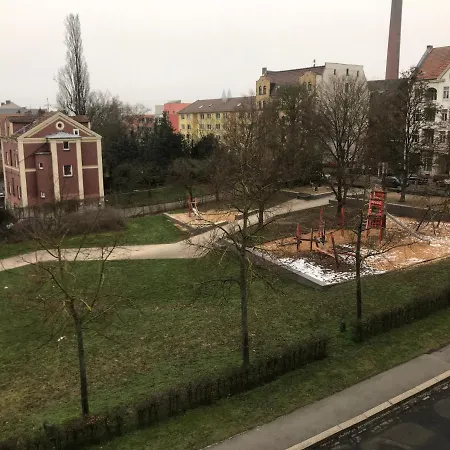 @ Ysenburgstrasse Apartment