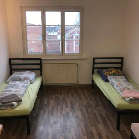 @ Ysenburgstrasse Apartment