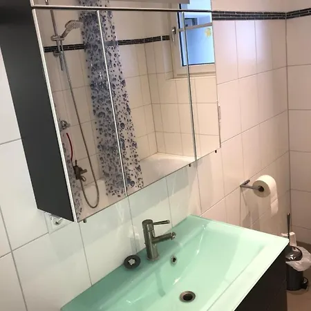 @ Ysenburgstrasse Apartment
