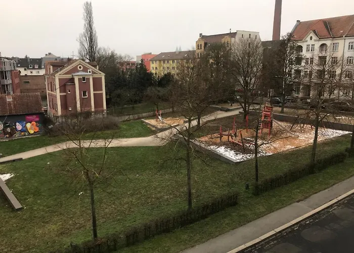 @ Ysenburgstrasse Apartment